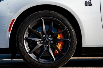 Dodge Charger Orange Brembo