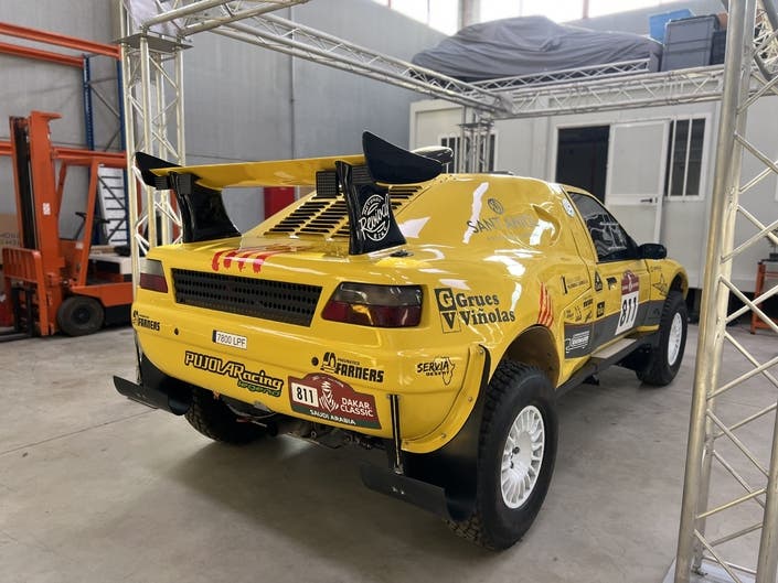 Peugeot 605 rally-raid prototype