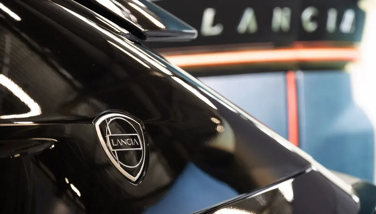 lancia badge