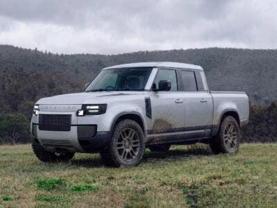 Land Rover Defender render