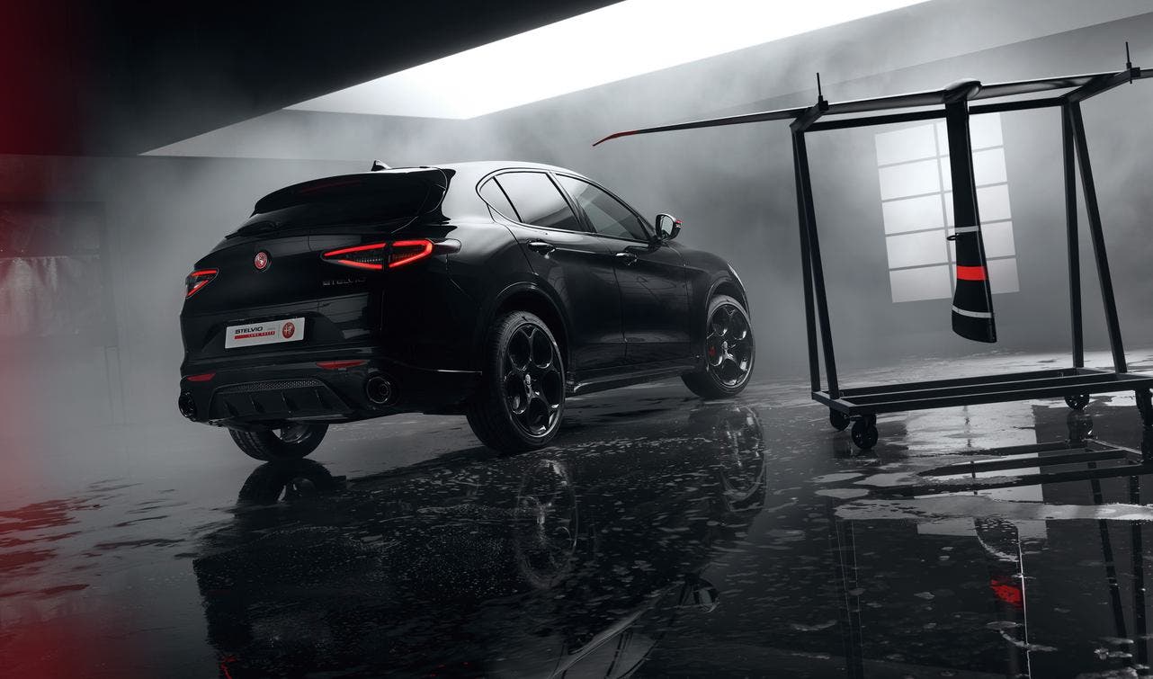 Alfa Romeo stelvio Edizione Luna Rossa