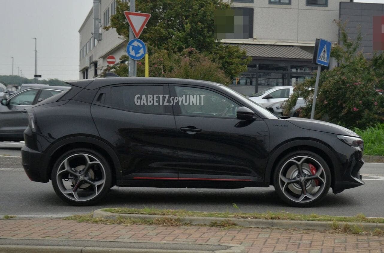 Alfa Romeo Junior MY27
