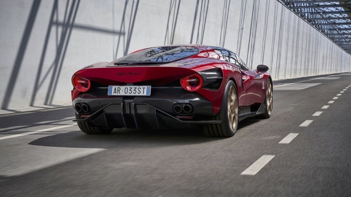 Alfa Romeo 33 Stradale