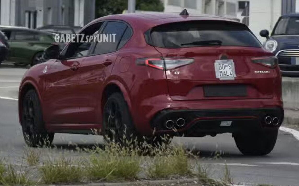 2027 Alfa Romeo Stelvio Quadrifoglio