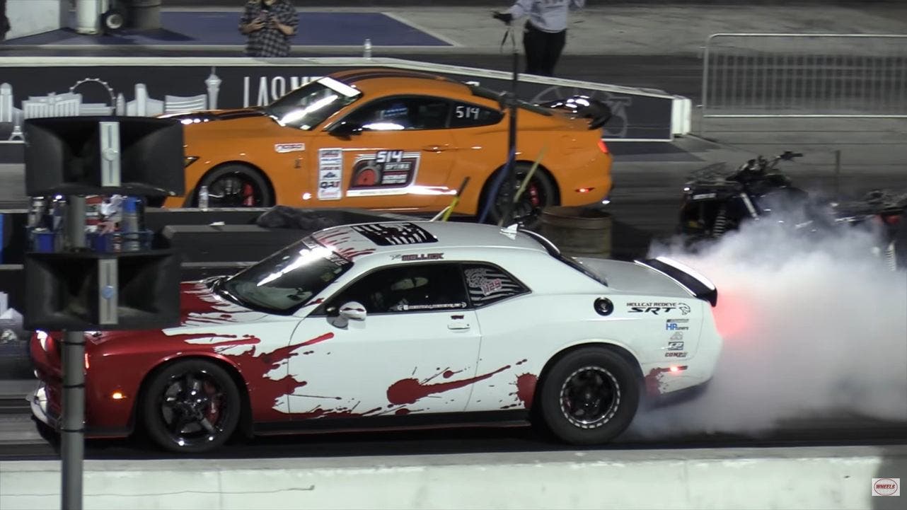 Dodge Challenger SRT Hellcat Redeye, Ford Mustang Shelby GT500