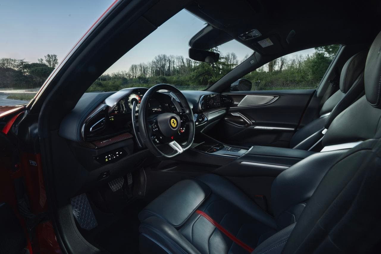 Ferrari Purosangue HS