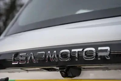 leapmotor badge
