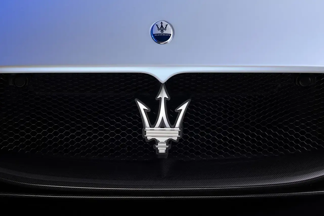 maserati badge
