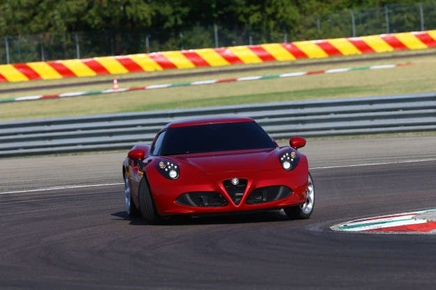 Alfa Romeo 4C nuovi fari