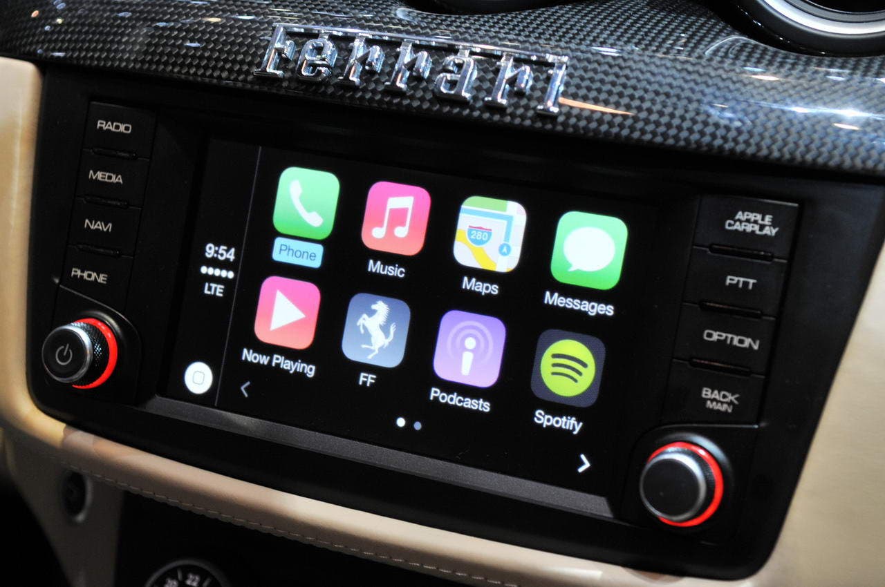 Apple CarPlay