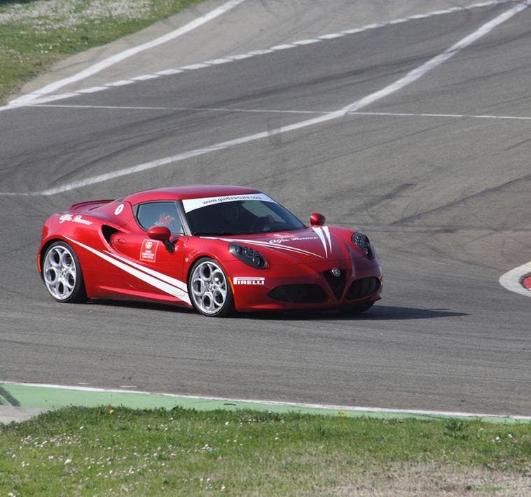 AlfaRomeo-corso-guida-evoluto-4c