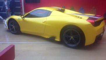 Ferrari 458 Speciale Spider foto spia 1
