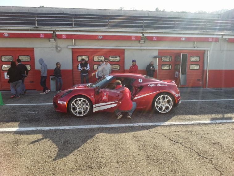 corso di guida evoluta alfa romeo 4c