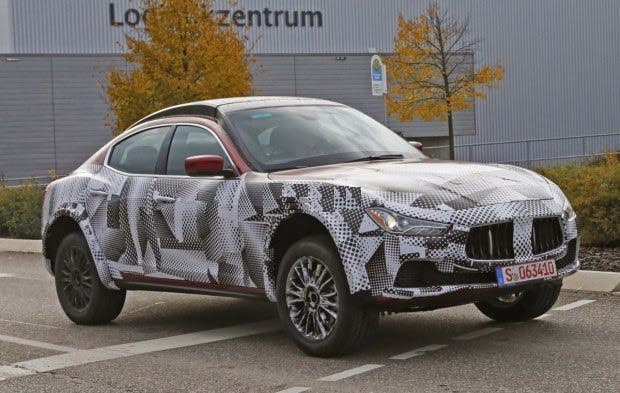 Maserati Levante foto spia