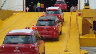 FCA boom: Grimaldi compra 5 navi per trasportare auto in USA