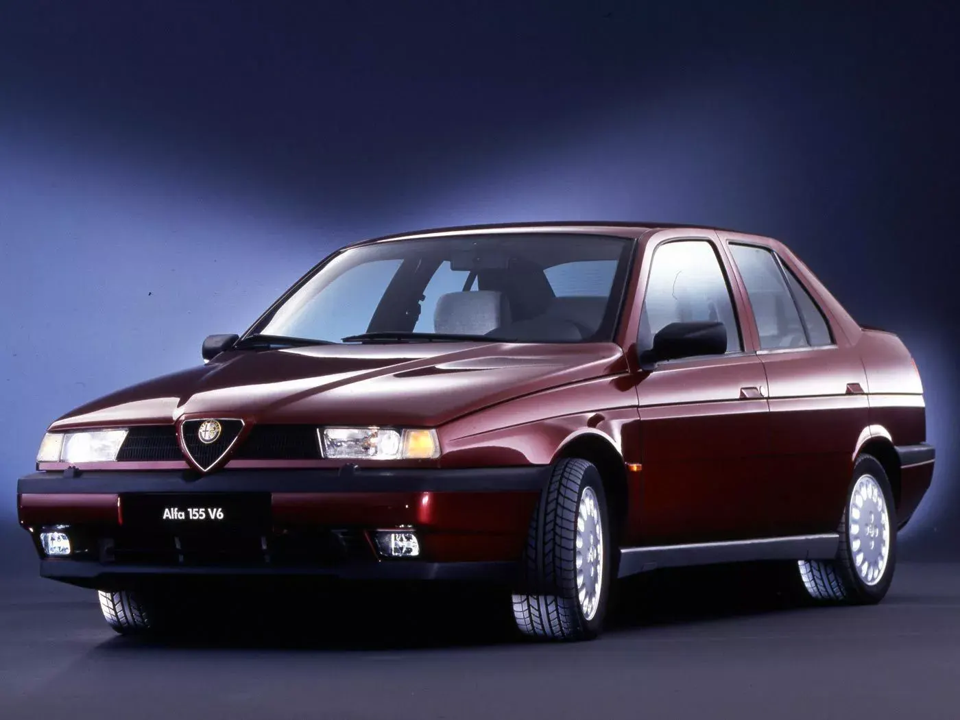 Alfa Romeo 155: storia e caratteristiche dell'automobile