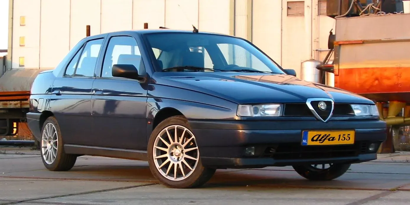 Alfa Romeo 155: storia e caratteristiche dell'automobile