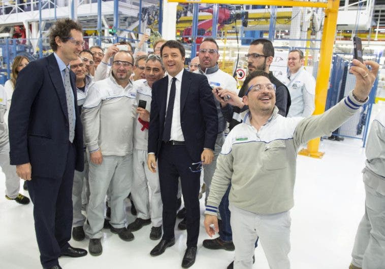 Renzi visita stabilimento Fca Melfi