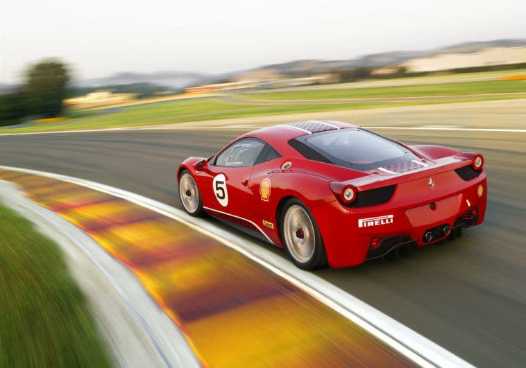 ferrari-458-in-pista