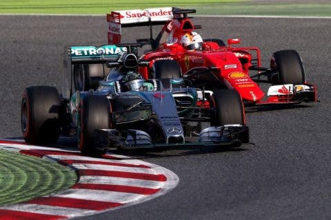 Vettel pare braccare Rosberg. Sarà un illusione.