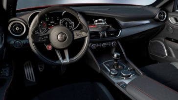 Alfa Romeo Giulia interni