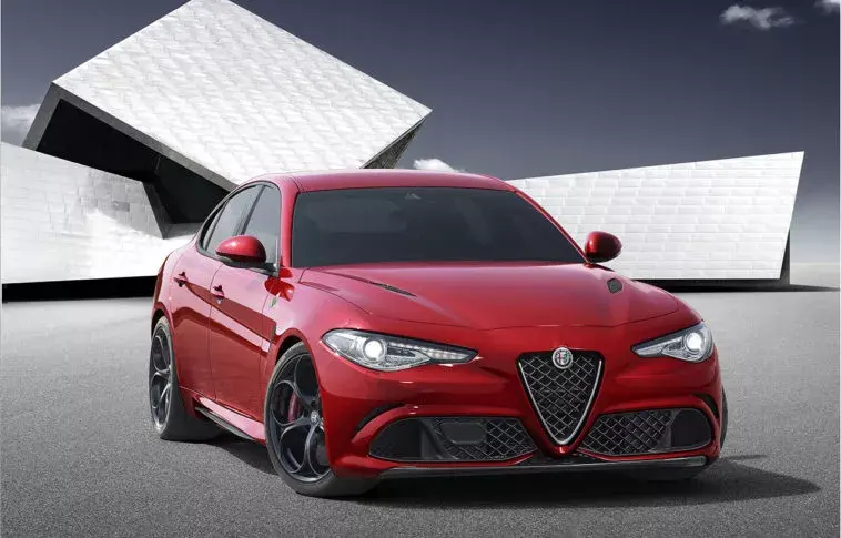 Alfa Romeo Giulia prezzi