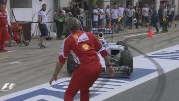 F1: Vettel si ferma alle libere, Arrivabene quasi investito da Massa