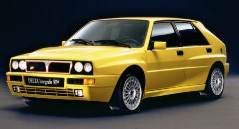 Lancia-Delta-Integrale-0