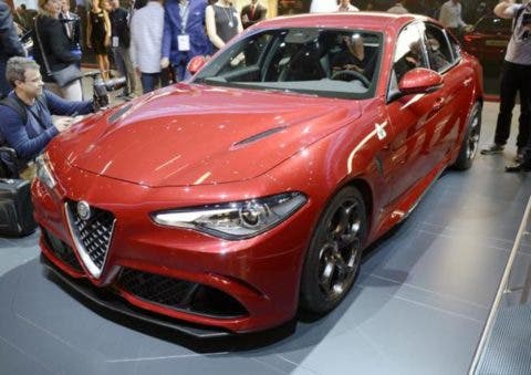 Alfa Romeo Giulia, prima tra 'auto preferite' a Francoforte