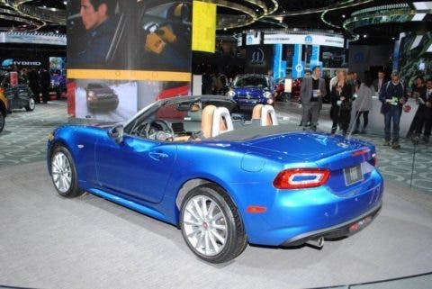 Fiat 124 Spider 1