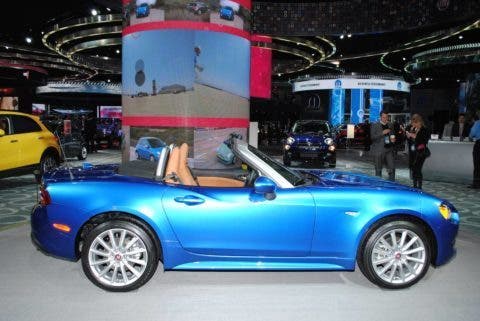 Fiat 124 Spider 3