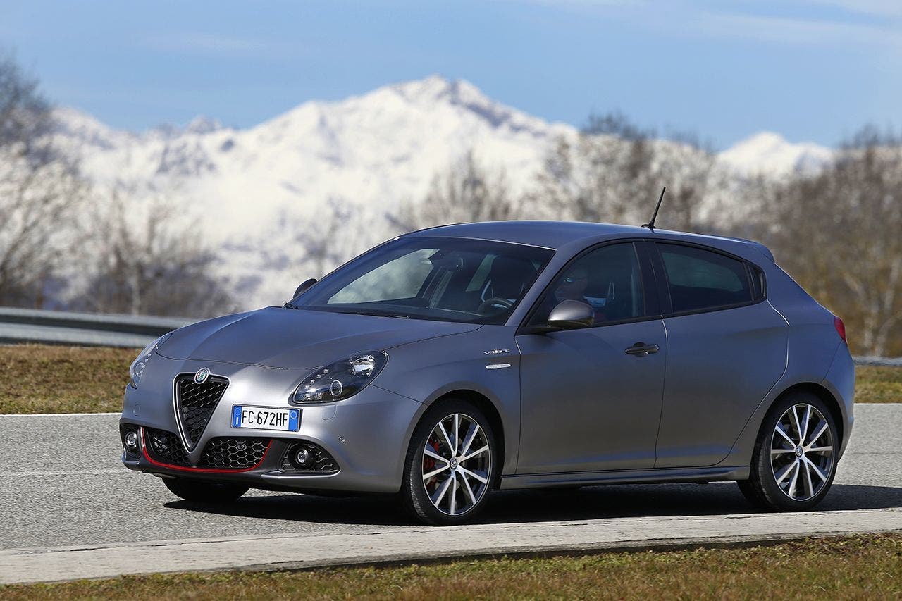 Nuova Alfa Romeo Giulietta Prezzo, allestimenti e motori