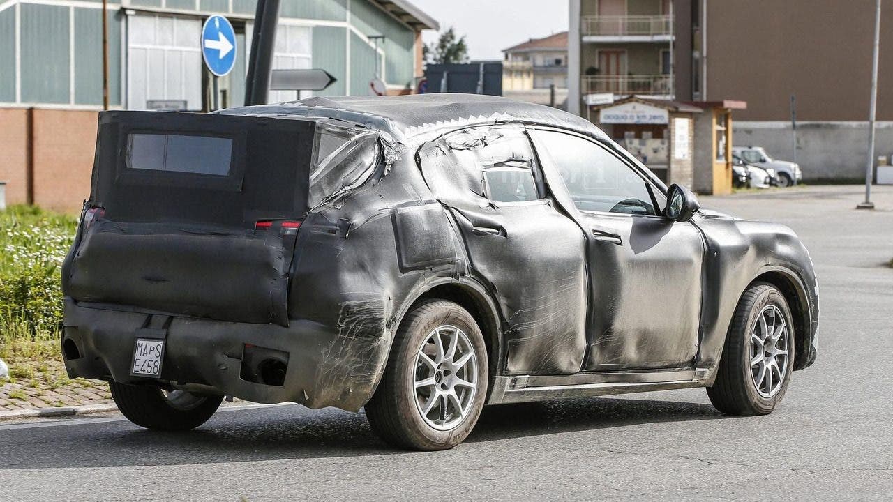 Alfa Romeo Stelvio 3