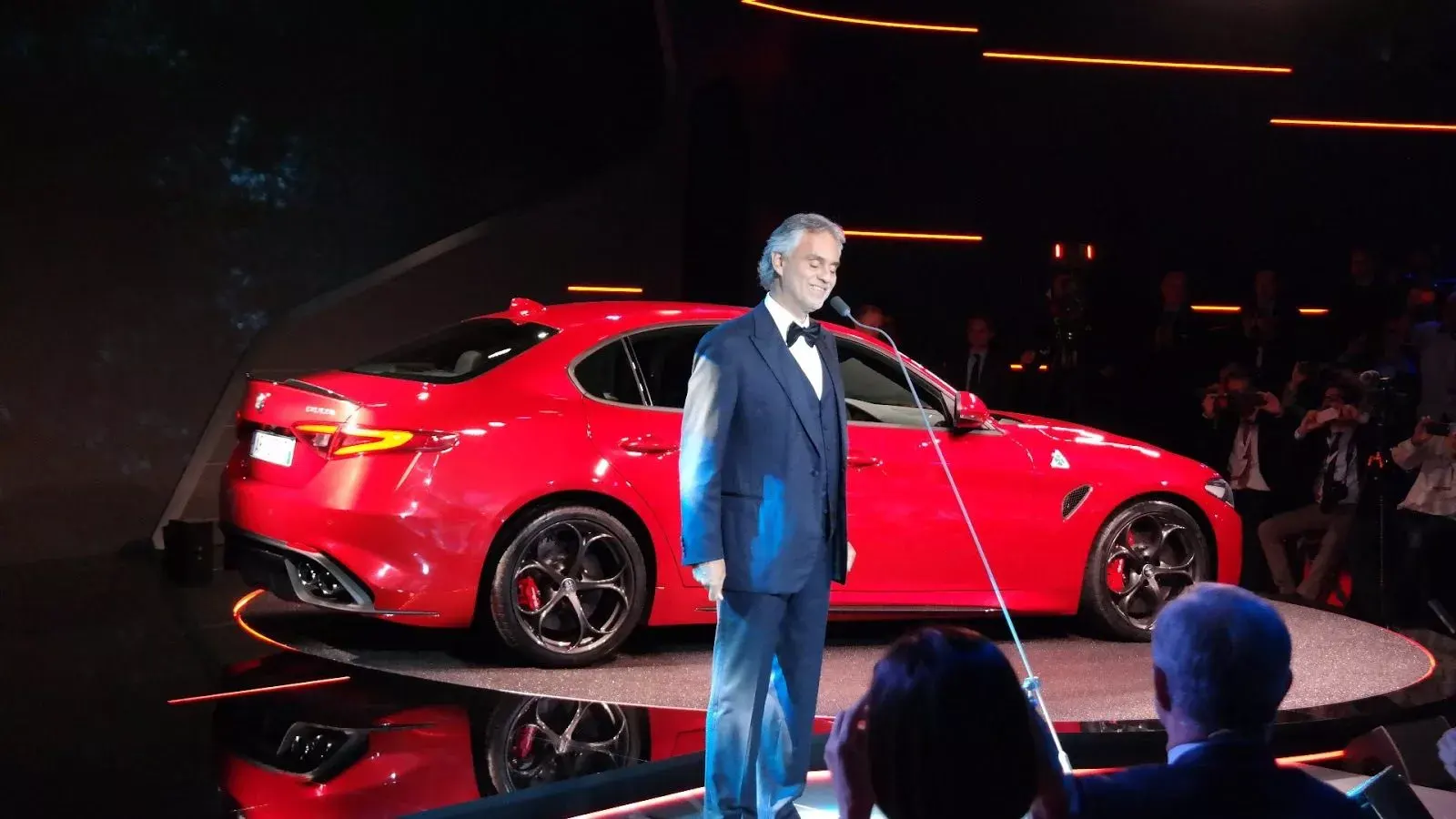 Alfa Romeo Giulia e Andrea Bocelli