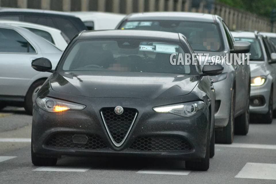 Alfa Romeo Giulia RHD 