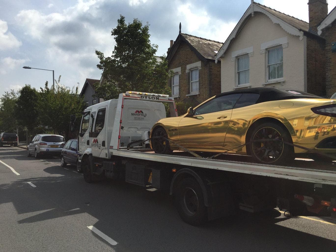 Maserati GranCabrio d'oro