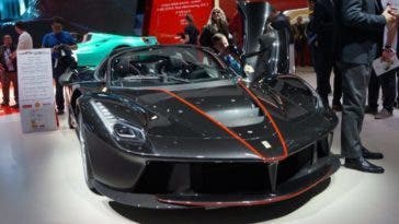 Ferrari LaFerrari Aperta