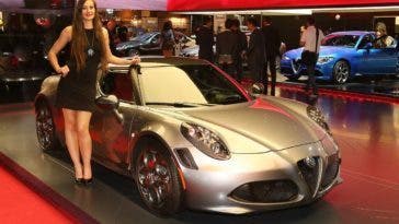 L'Alfa Romeo 4C Coupé al Salone di Parigi 2016