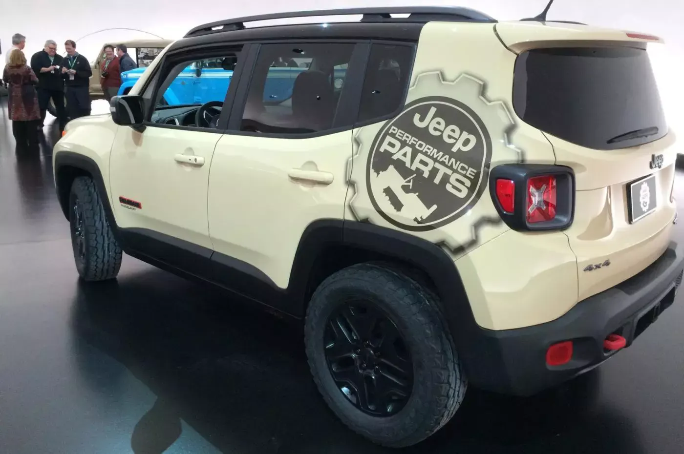 Jeep Renegade Desert Hawk