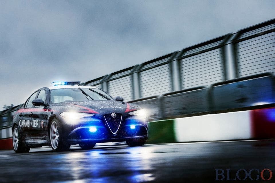 Alfa Romeo Giulia Quadrifoglio Carabinieri 