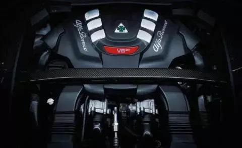 Stelvio QV Motore