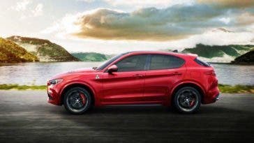 AlfaRomeo Stelvio Foto laterale