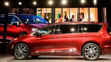 Chrysler Pacifica 'eHybrid'.
