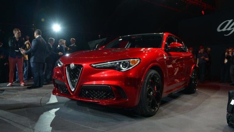 alfa romeo stelvio qv rosso red