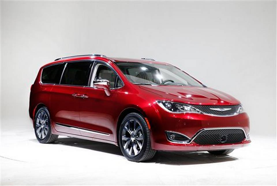 Il minivan Chrysler Pacifica 2017 