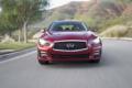 infiniti q50 20t frontale su strada