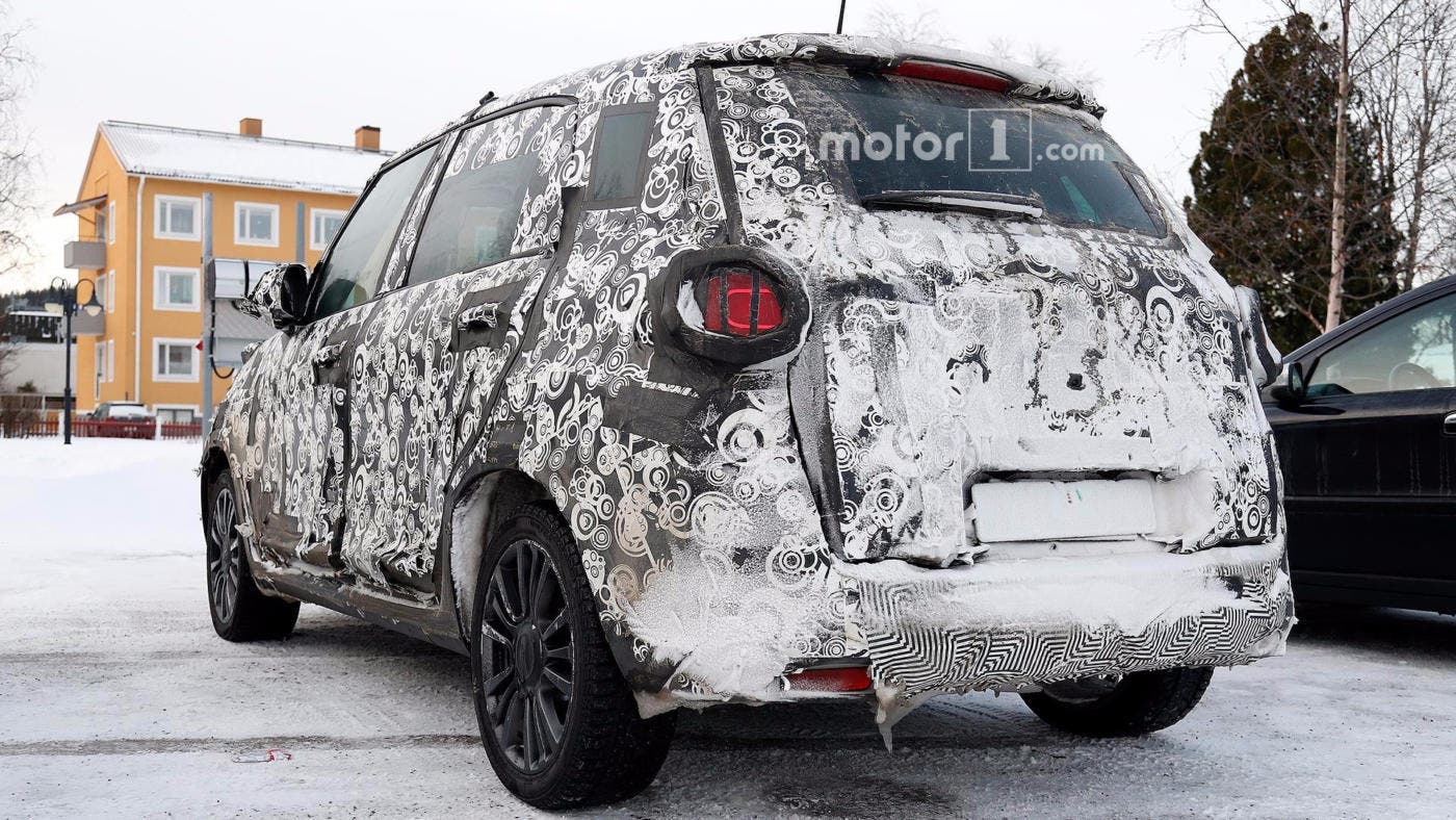 Fiat 500L Spy