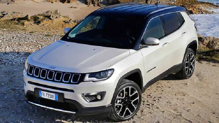 Jeep Compass richiamo airbag difettosi