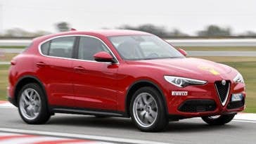 Alfa Romeo Stelvio "Volante d'Oro 2017"