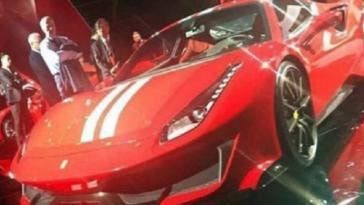 Ferrari 488 GTO lista caratteristiche clienti